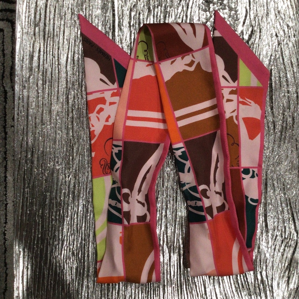 Hermes Twilly Scarf orange/brown